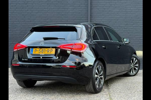 Mercedes-Benz A-Klasse 180 Business Solution AMG | STOEL VERW | CAMERA | CARPLAY | MULTI STUUR | NWE APK