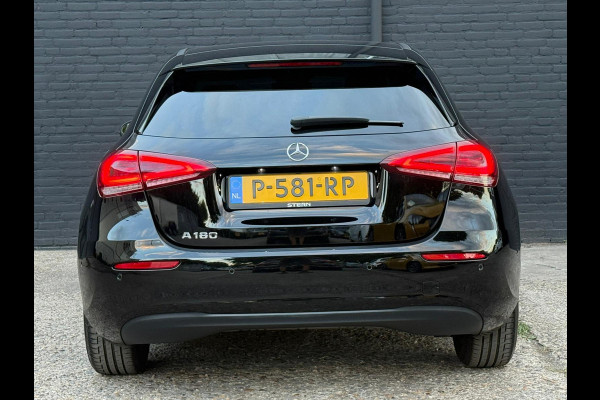 Mercedes-Benz A-Klasse 180 Business Solution AMG | STOEL VERW | CAMERA | CARPLAY | MULTI STUUR | NWE APK