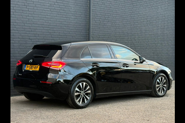 Mercedes-Benz A-Klasse 180 Business Solution AMG | STOEL VERW | CAMERA | CARPLAY | MULTI STUUR | NWE APK