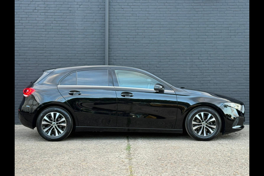 Mercedes-Benz A-Klasse 180 Business Solution AMG | STOEL VERW | CAMERA | CARPLAY | MULTI STUUR | NWE APK