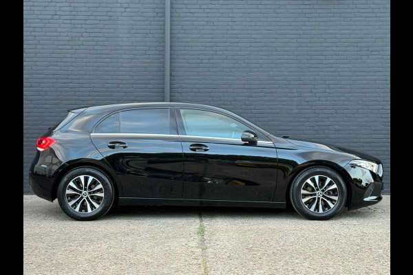 Mercedes-Benz A-Klasse 180 Business Solution AMG | STOEL VERW | CAMERA | CARPLAY | MULTI STUUR | NWE APK