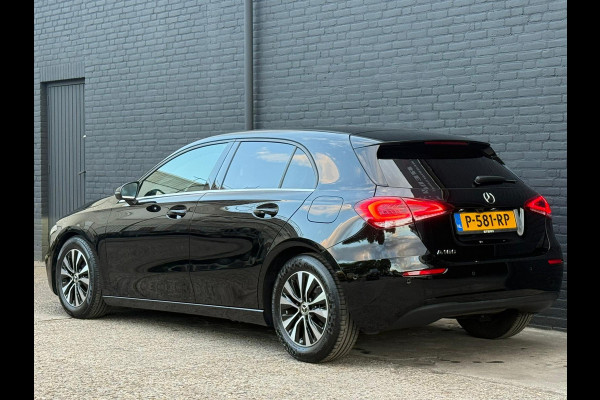 Mercedes-Benz A-Klasse 180 Business Solution AMG | STOEL VERW | CAMERA | CARPLAY | MULTI STUUR | NWE APK