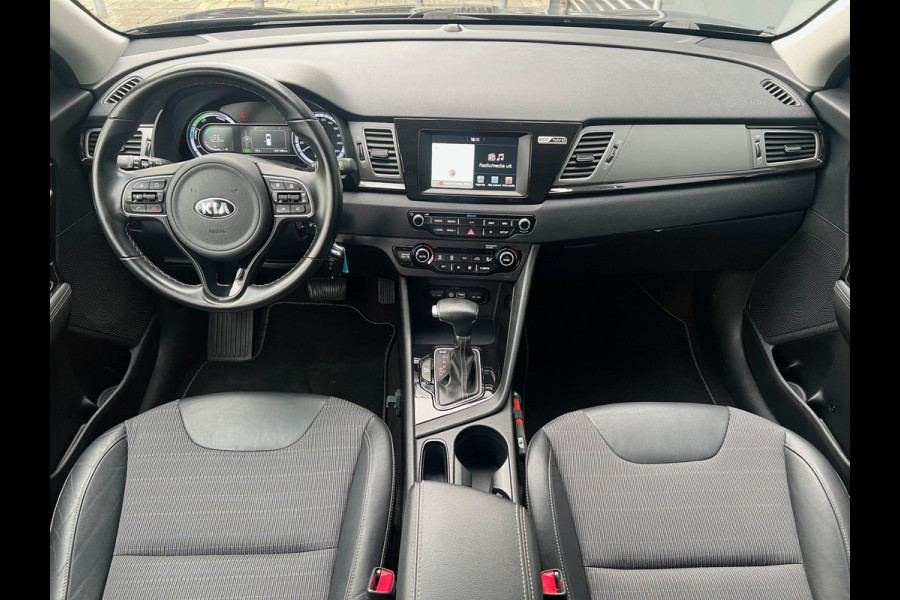 Kia Niro BWJ 2019 | 1.6 GDi 142PK Hybrid DynamicLine | TREKHAAK | LEDER | CLIMA | NAVI | CAMERA | CARPLAY | PRIVACY GLASS | Kia Niro BWJ 2019 | 1.6 GDi 142PK Hybrid DynamicLine | TREKHAAK | LEDER | CLIMA | NAVI | CAMERA | CARPLAY | PRIVACY GLASS |