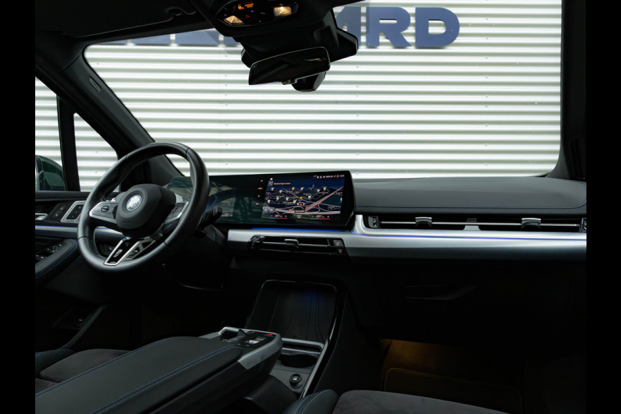 BMW 2 Serie Active Tourer 230e xDrive - Pano - Trekhaak - Memoryzetel - Driving + Parking Ass Prof