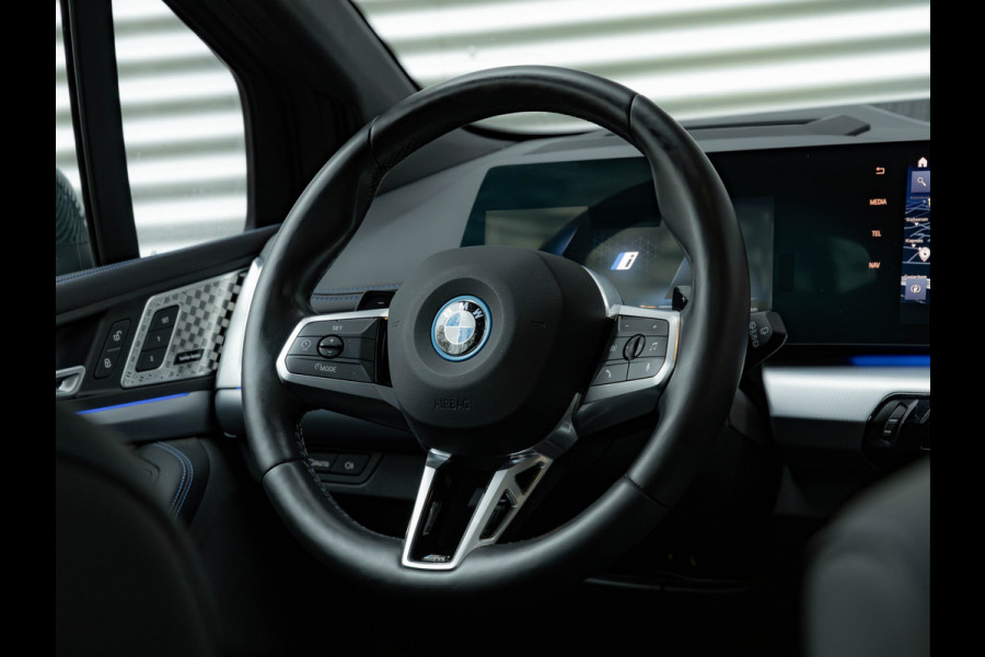 BMW 2 Serie Active Tourer 230e xDrive - Pano - Trekhaak - Memoryzetel - Driving + Parking Ass Prof