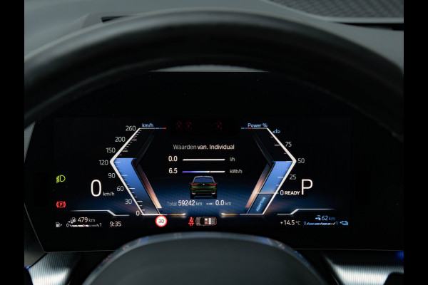 BMW 2 Serie Active Tourer 230e xDrive - Pano - Trekhaak - Memoryzetel - Driving + Parking Ass Prof