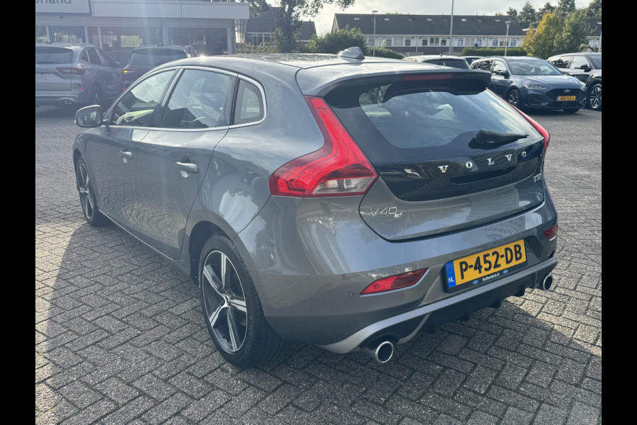 Volvo V40 2.0 T3 Edition+ 152pk Stoelverwarming | Full LED | Navigatie | 18 inch | Half leder