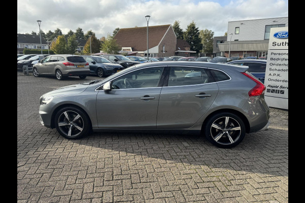 Volvo V40 2.0 T3 Edition+ 152pk Stoelverwarming | Full LED | Navigatie | 18 inch | Half leder