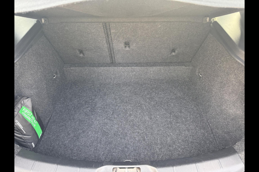 Volvo V40 2.0 T3 Edition+ 152pk Stoelverwarming | Full LED | Navigatie | 18 inch | Half leder