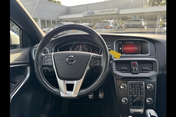 Volvo V40 2.0 T3 Edition+ 152pk Stoelverwarming | Full LED | Navigatie | 18 inch | Half leder