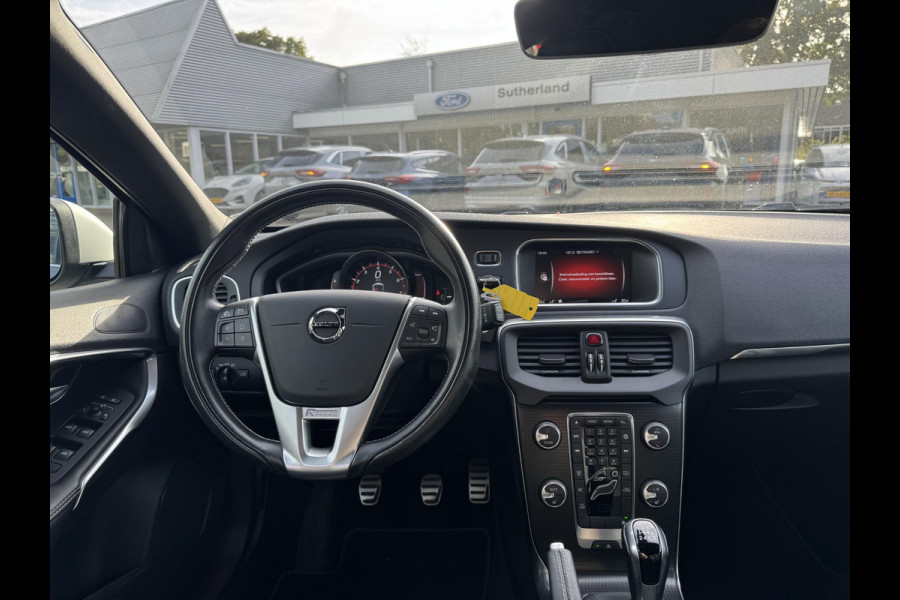 Volvo V40 2.0 T3 Edition+ 152pk Stoelverwarming | Full LED | Navigatie | 18 inch | Half leder