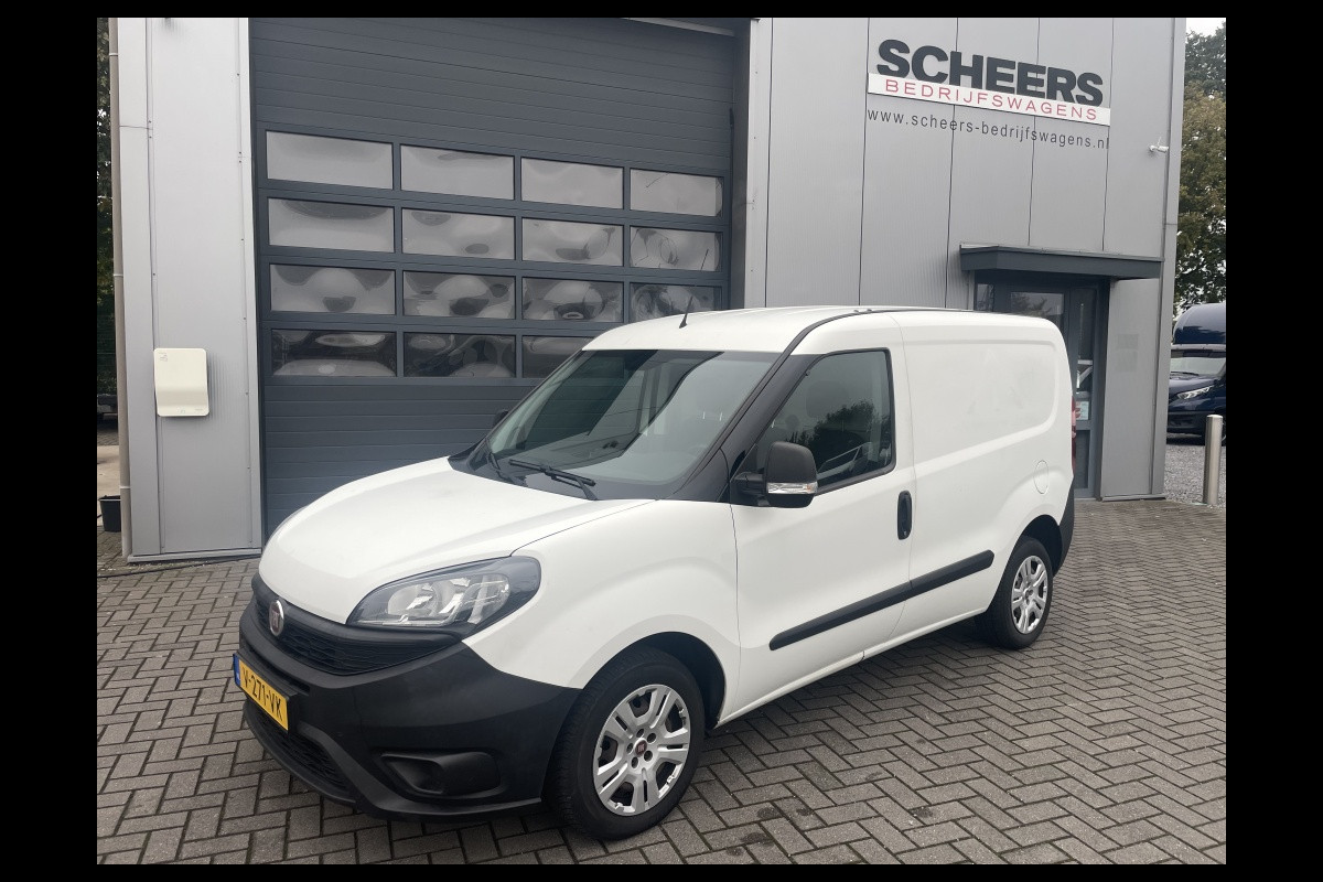 Fiat Dobló Cargo 1.6 MJ 105PK airco | navigatie | 3-zits