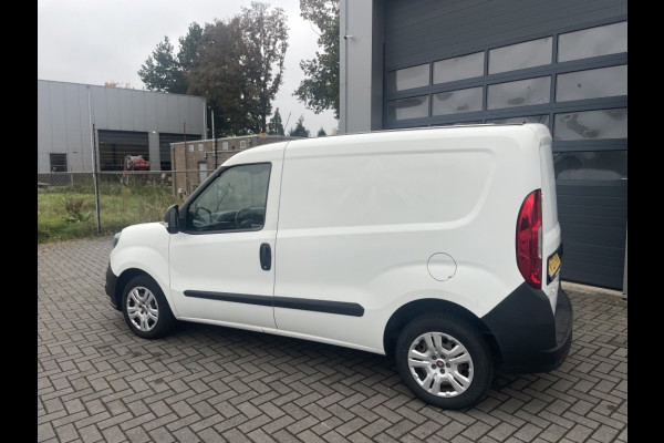 Fiat Dobló Cargo 1.6 MJ 105PK airco | navigatie | 3-zits