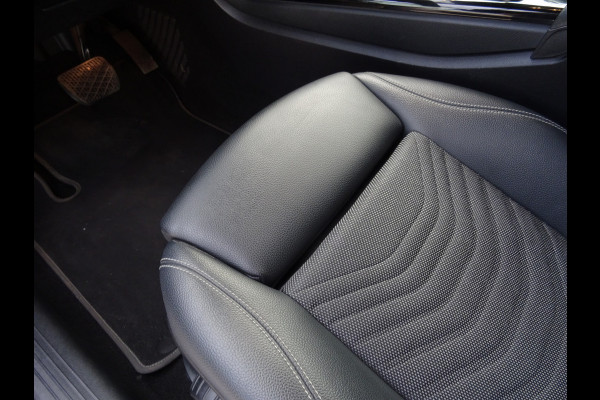 Mercedes-Benz A-Klasse 180 Premium * 18 INCH * LEER * GR NAVI * CAMERA !!