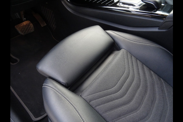 Mercedes-Benz A-Klasse 180 Premium * 18 INCH * LEER * GR NAVI * CAMERA !!