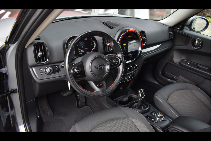 MINI Countryman 1.5 One Business Edition Automaat / Parkeerhulp / Keyless / Trekhaak / Harman Kardon / 18'' LM / LED