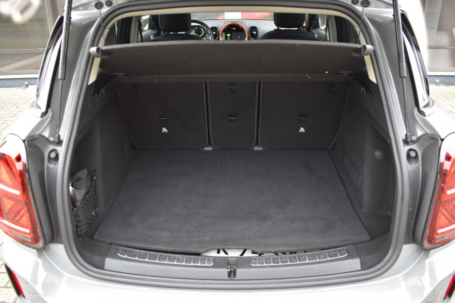 MINI Countryman 1.5 One Business Edition Automaat / Parkeerhulp / Keyless / Trekhaak / Harman Kardon / 18'' LM / LED