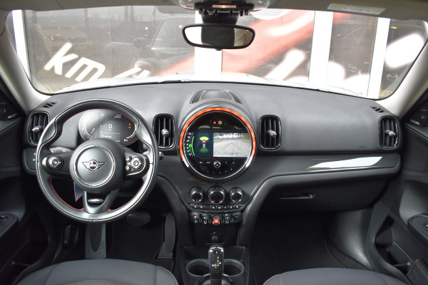 MINI Countryman 1.5 One Business Edition Automaat / Parkeerhulp / Keyless / Trekhaak / Harman Kardon / 18'' LM / LED
