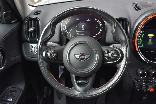 MINI Countryman 1.5 One Business Edition Automaat / Parkeerhulp / Keyless / Trekhaak / Harman Kardon / 18'' LM / LED