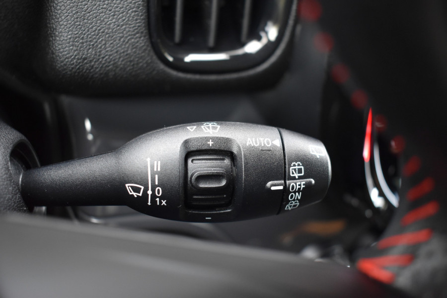 MINI Countryman 1.5 One Business Edition Automaat / Parkeerhulp / Keyless / Trekhaak / Harman Kardon / 18'' LM / LED