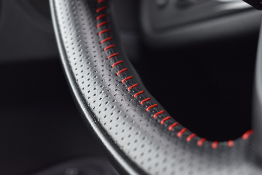 MINI Countryman 1.5 One Business Edition Automaat / Parkeerhulp / Keyless / Trekhaak / Harman Kardon / 18'' LM / LED