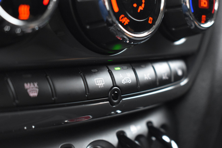 MINI Countryman 1.5 One Business Edition Automaat / Parkeerhulp / Keyless / Trekhaak / Harman Kardon / 18'' LM / LED