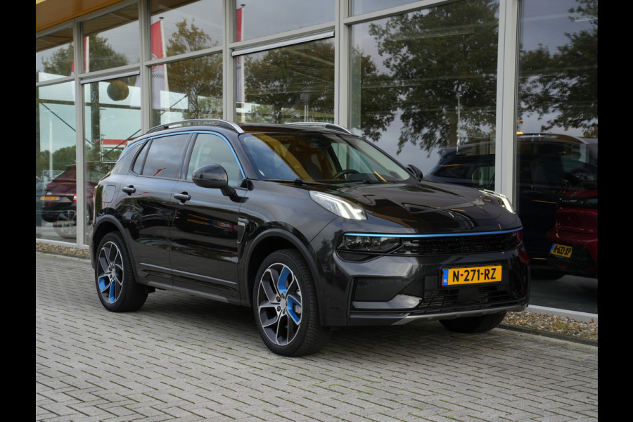 Lynk & Co 01 1.5 262pk Plug-in Hybrid | Trekhaak | Panoramadak | ACC | Navigatie | Camera