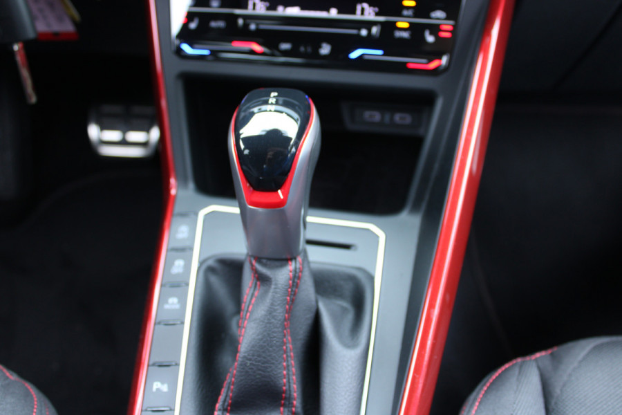Volkswagen Polo GTI 2.0 TSI 210PK DSG IQ-LIGHT/BEATS/CARPLAY***