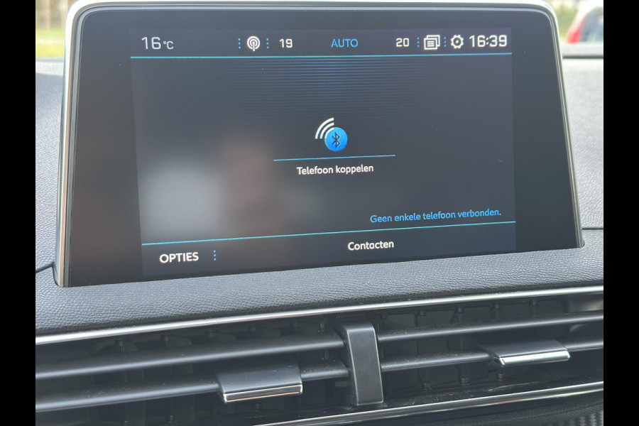 Peugeot 3008 1.2 PureTech Blue Lease Executive 2e Eigenaar,Navi,Clima,Cruise,PDC V+A,Trekhaak,Carplay,N.A.P,Nieuwe APK bij Aflevering