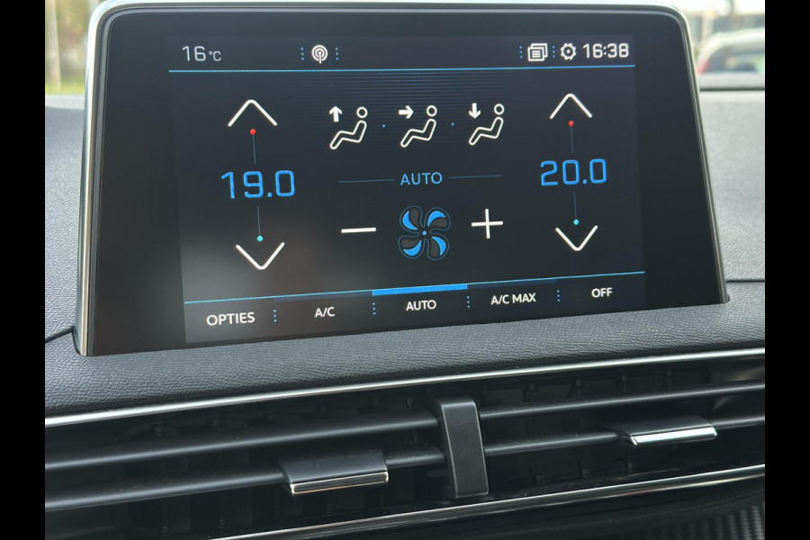 Peugeot 3008 1.2 PureTech Blue Lease Executive 2e Eigenaar,Navi,Clima,Cruise,PDC V+A,Trekhaak,Carplay,N.A.P,Nieuwe APK bij Aflevering