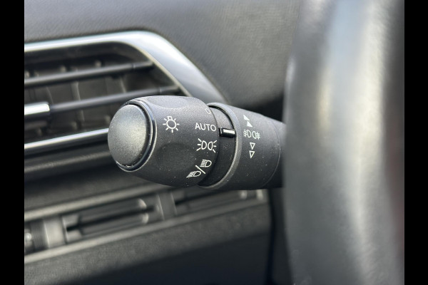 Peugeot 3008 1.2 PureTech Blue Lease Executive 2e Eigenaar,Navi,Clima,Cruise,PDC V+A,Trekhaak,Carplay,N.A.P,Nieuwe APK bij Aflevering