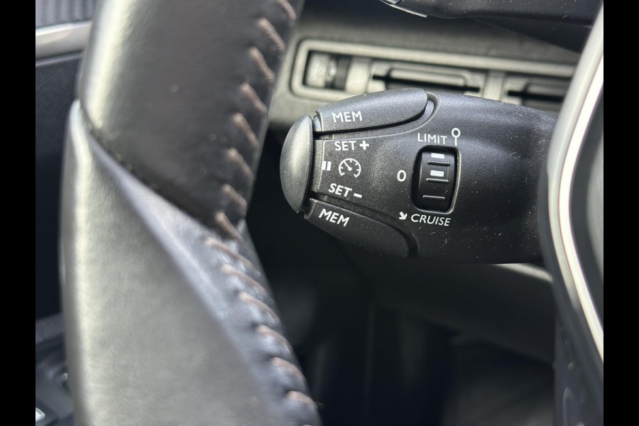Peugeot 3008 1.2 PureTech Blue Lease Executive 2e Eigenaar,Navi,Clima,Cruise,PDC V+A,Trekhaak,Carplay,N.A.P,Nieuwe APK bij Aflevering