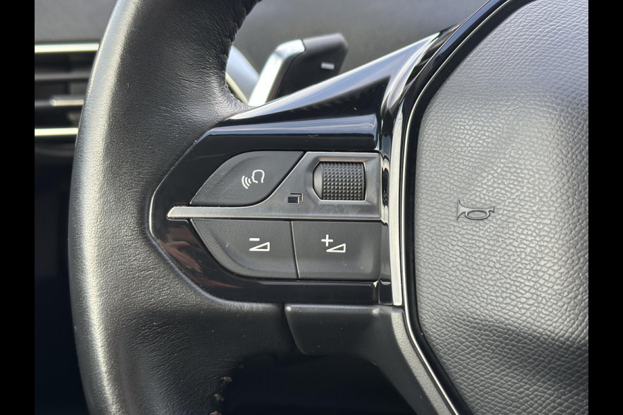 Peugeot 3008 1.2 PureTech Blue Lease Executive 2e Eigenaar,Navi,Clima,Cruise,PDC V+A,Trekhaak,Carplay,N.A.P,Nieuwe APK bij Aflevering