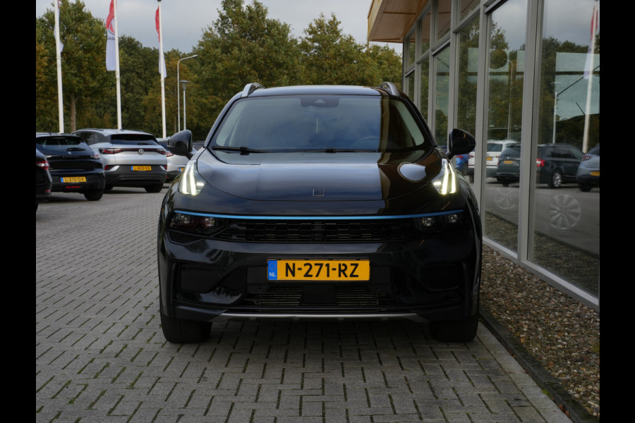 Lynk & Co 01 1.5 262pk Plug-in Hybrid | Trekhaak | Panoramadak | ACC | Navigatie | Camera