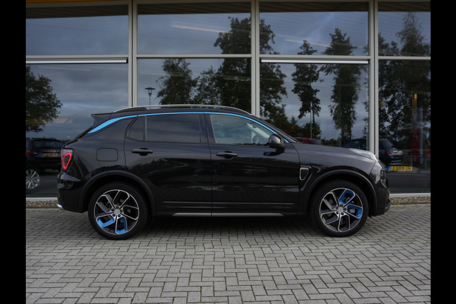 Lynk & Co 01 1.5 262pk Plug-in Hybrid | Trekhaak | Panoramadak | ACC | Navigatie | Camera