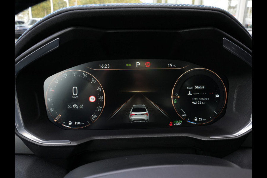 Lynk & Co 01 1.5 262pk Plug-in Hybrid | Trekhaak | Panoramadak | ACC | Navigatie | Camera
