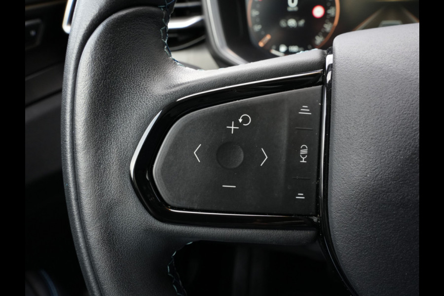 Lynk & Co 01 1.5 262pk Plug-in Hybrid | Trekhaak | Panoramadak | ACC | Navigatie | Camera