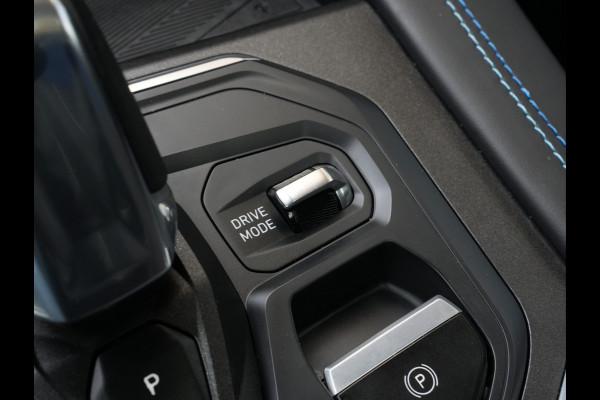 Lynk & Co 01 1.5 262pk Plug-in Hybrid | Trekhaak | Panoramadak | ACC | Navigatie | Camera