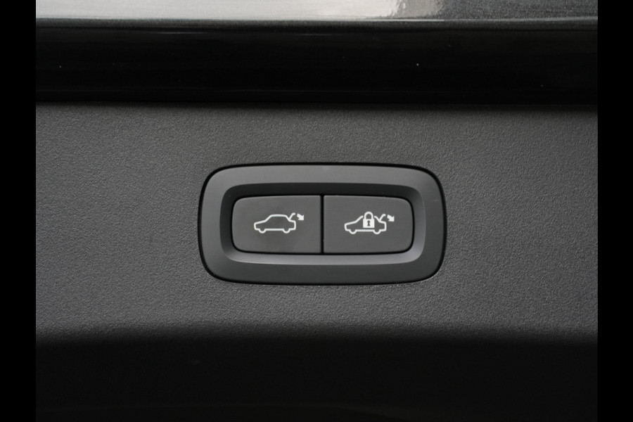 Lynk & Co 01 1.5 262pk Plug-in Hybrid | Trekhaak | Panoramadak | ACC | Navigatie | Camera