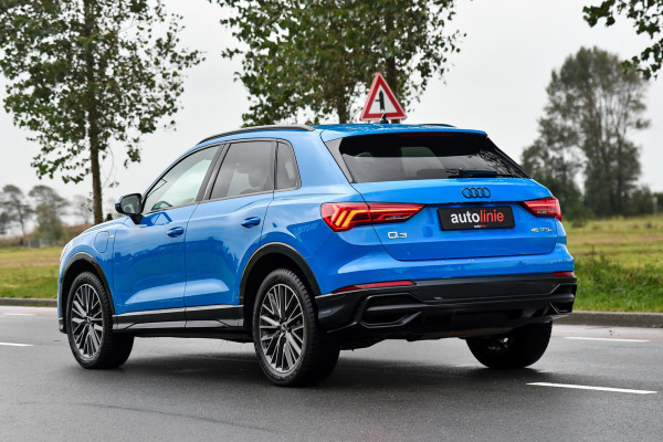 Audi Q3 45 TFSI e 3x S-Line. Matrix, Keyless, Camera, Sfeer, CarPlay, Dodeh!