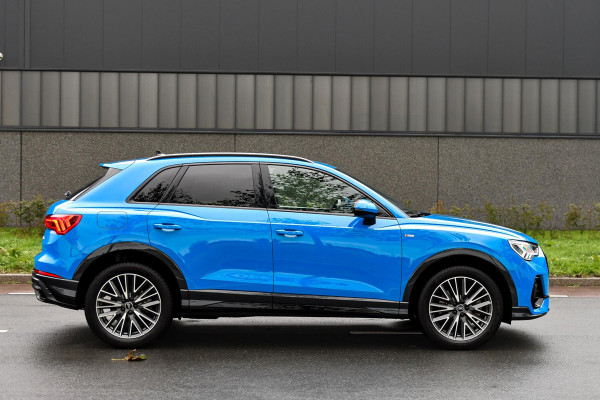 Audi Q3 45 TFSI e 3x S-Line. Matrix, Keyless, Camera, Sfeer, CarPlay, Dodeh!