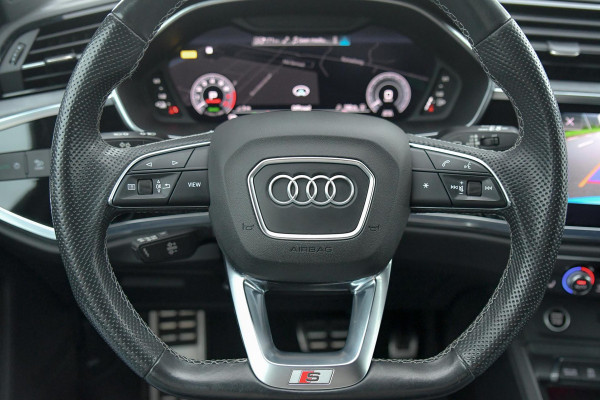 Audi Q3 45 TFSI e 3x S-Line. Matrix, Keyless, Camera, Sfeer, CarPlay, Dodeh!