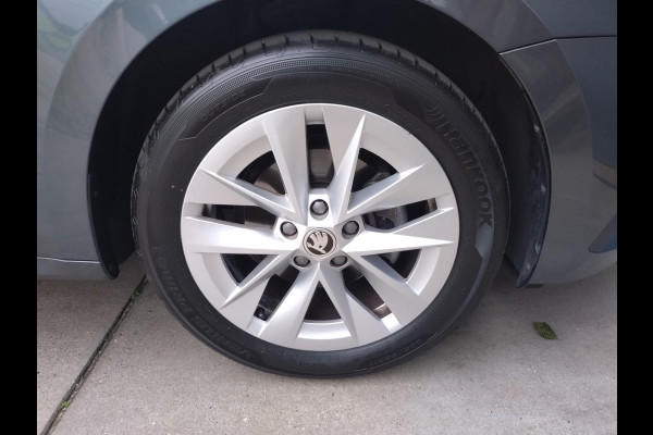 Škoda Octavia Combi 1.0 e-TSI Business Edition Plus open dak stoelverwarming!