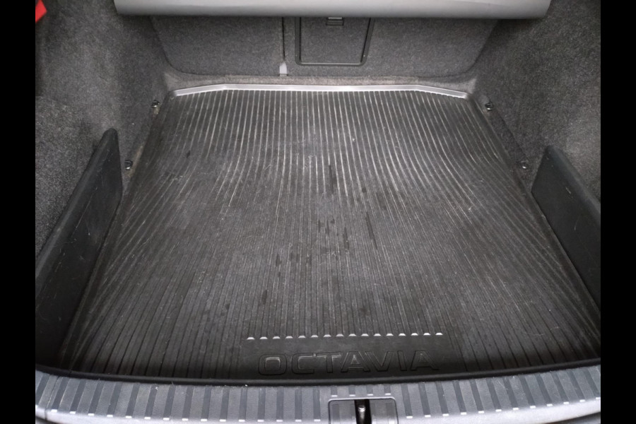 Škoda Octavia Combi 1.0 e-TSI Business Edition Plus open dak stoelverwarming!
