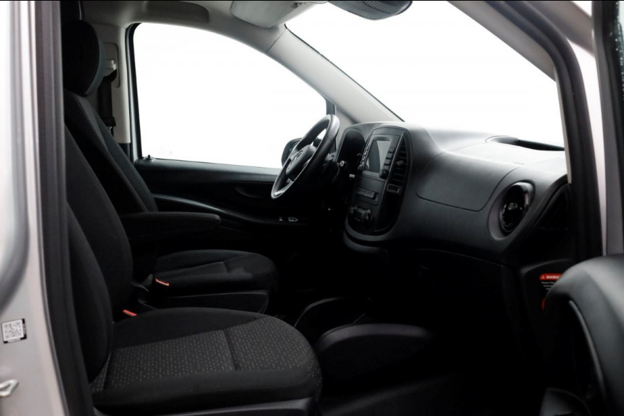 Mercedes-Benz Vito 114 CDI 136pk Compact 9G Automaat 2x Schuifdeur/LED/Camera/Navi/Inrichting 07-2022