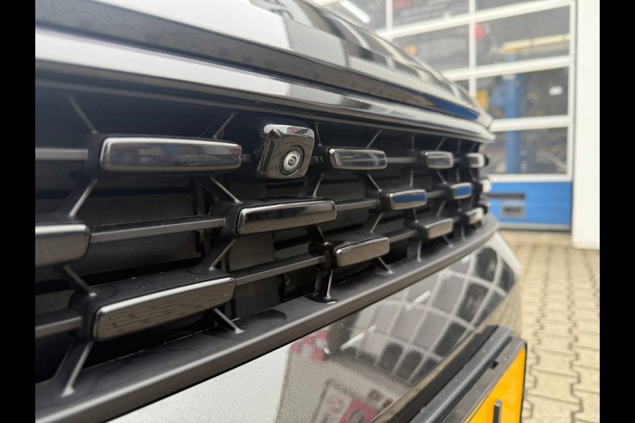 Lynk & Co 01 1.5 PHEV BLACK EDITION 261PK AUTOMAAT 360 CAMERA (RIJKLAARPRIJS)