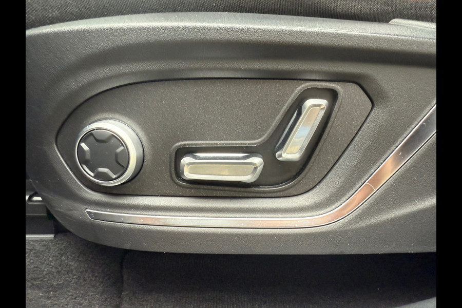Lynk & Co 01 1.5 PHEV BLACK EDITION 261PK AUTOMAAT 360 CAMERA (RIJKLAARPRIJS)