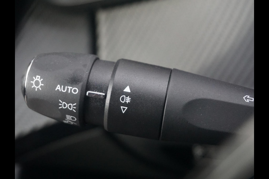 Peugeot 2008 1.2 PureTech 100 Allure