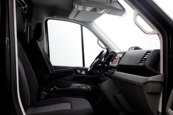 Volkswagen Crafter 50 2.0 TDI 177pk L4H4 (L3H3) Airco/Navi/Camera Trekhaak 3500kg 04-2021