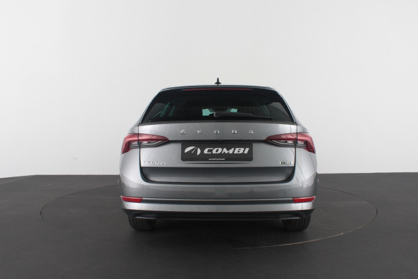 Škoda Octavia Combi 1.0 e-TSI Ambition > Trekhaak/Camera/Stoelverwarming/Sfeerverlichting.... | 4353| Škoda Octavia Combi 1.0 e-TSI Ambition > Trekhaak/Camera/Stoelverwarming/Sfeerverlichting.... | 4353|